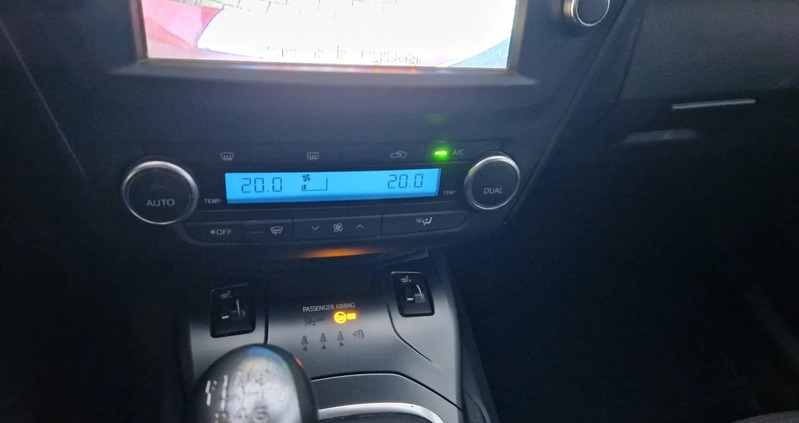 Toyota Avensis cena 53900 przebieg: 238000, rok produkcji 2018 z Leśnica małe 254